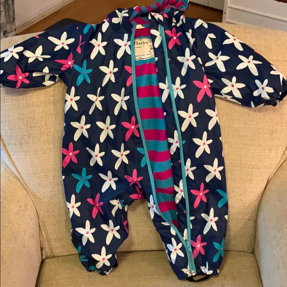 Hatley Rainsuit! Size 9-12M